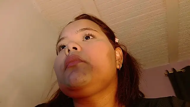 sexychubby___ live cam on StripChat