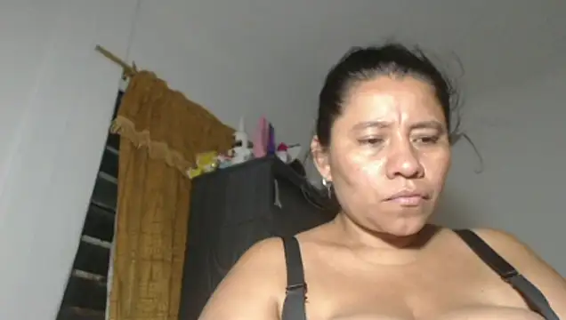 adrixxx38 webcam