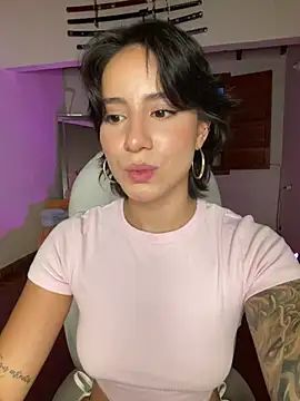 Ale_Lewis webcam