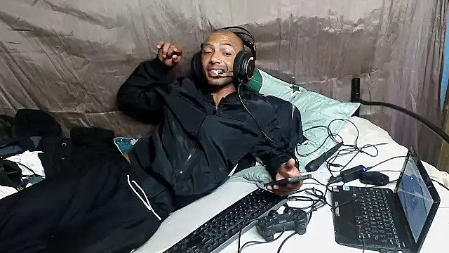 Camodick live cam on StripChat