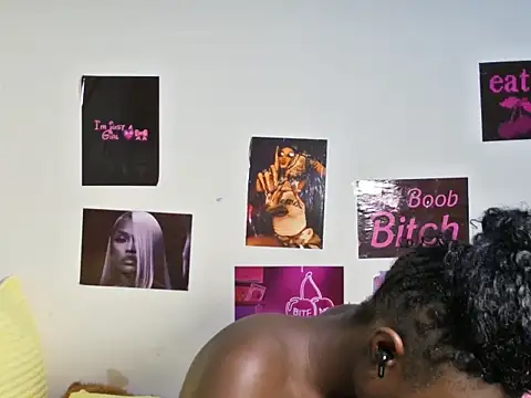 Aria_ah live cam on StripChat