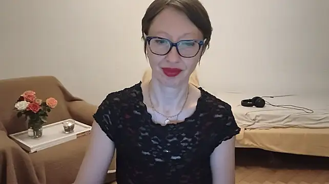 BellaRose_2020 live cam on StripChat