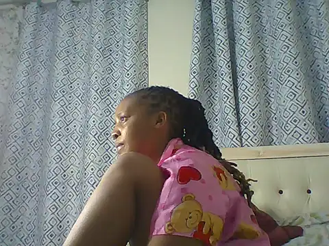 monahh live cam on StripChat