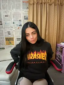 i_am_nina_ live cam on StripChat