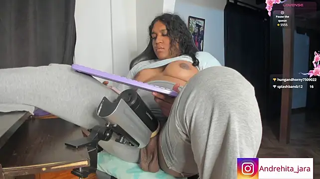 madisonbrunette live cam on StripChat