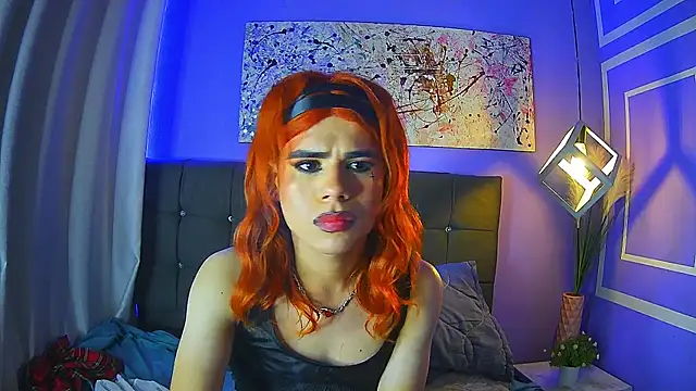 emma_cut3_ live cam on StripChat