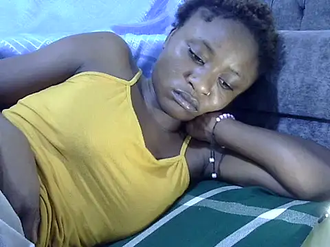 sweet_caci live cam on StripChat