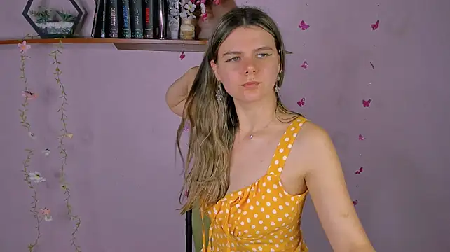 Zorianaa live cam on StripChat