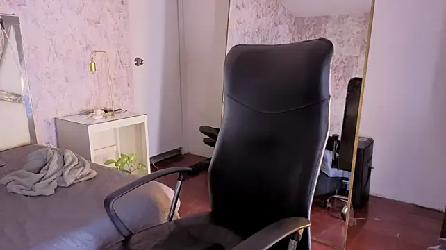 dave_eliot (M twink) - suck toes