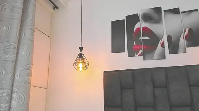 AngelaMonroe69 live cam preview