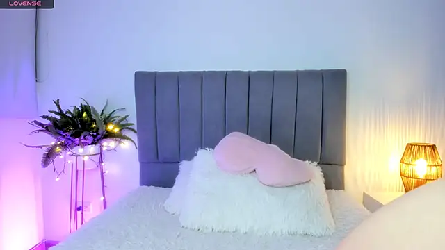 sophie_connors (F young) - Sloppy blowjob