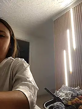 LizzRouse live cam on StripChat