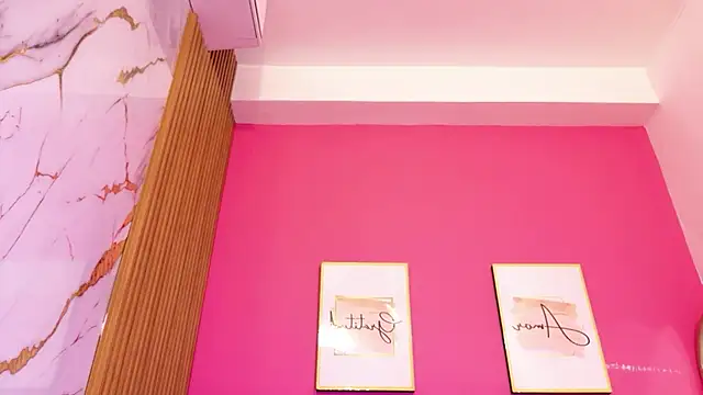 littleebonymommy live cam preview