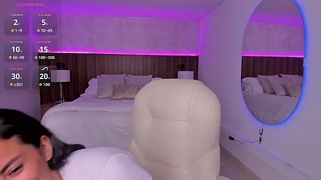 Megann_Williamss