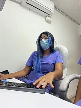 Mia_Alanna