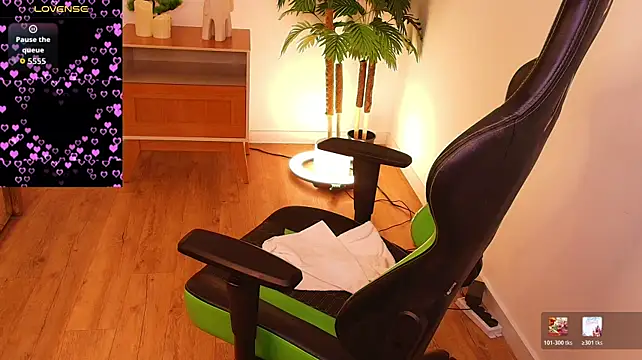 Naya_Milano