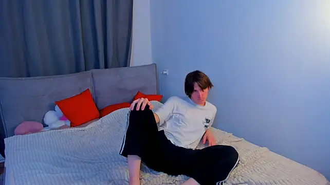 Ash_Foxglove live cam on StripChat