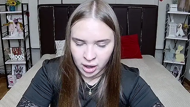 LauraHlot