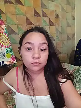 chicatraviesa24 live cam preview