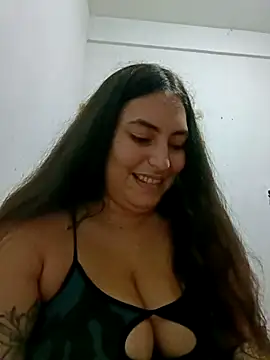 xandra252 live cam on StripChat