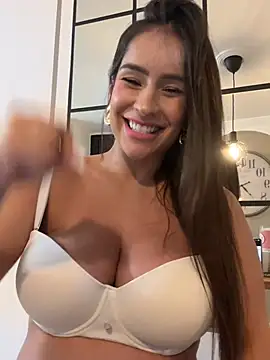 Mau_White