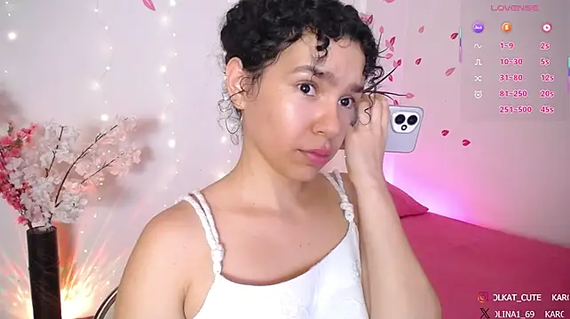 Karolina_1 live cam on StripChat