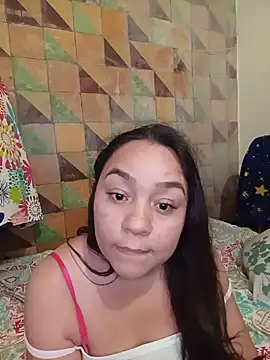 chicatraviesa24 live cam on StripChat