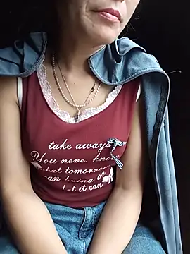 Heryy_xx live cam on StripChat