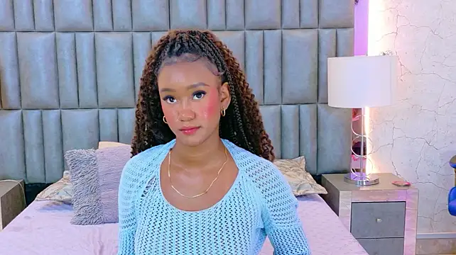 TylaWest live cam on StripChat