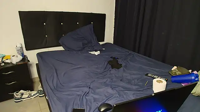 NicoDavisOfficial live cam on StripChat