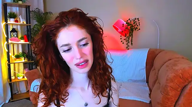 ChristinaConteeree live cam preview