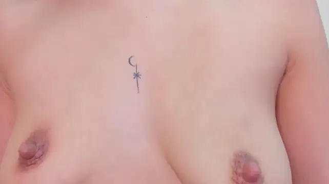 Naomi_Rousse live cam on StripChat