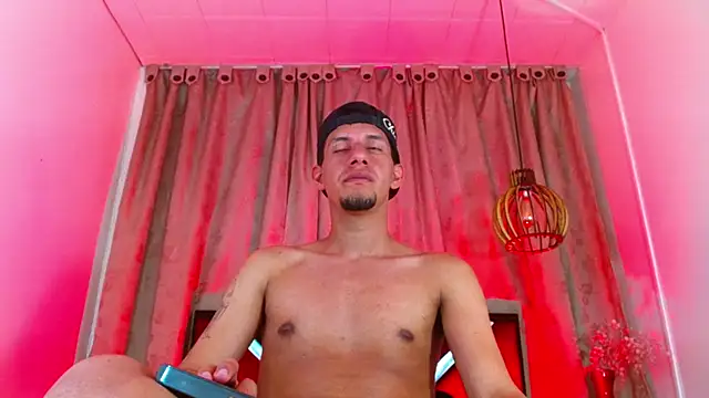Sebastian_Smith__