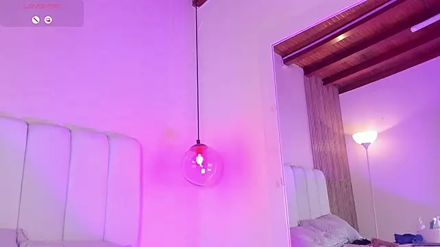 ElenaJamess