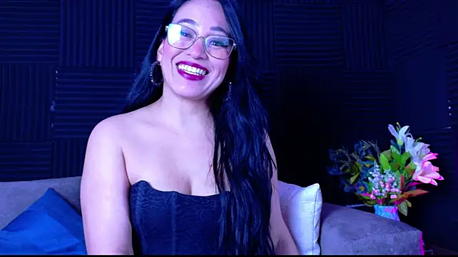 Megan_Diamond05 live cam on StripChat