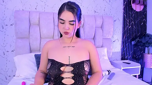 IvvonyMonroe