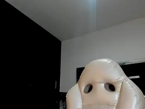 Miranda_bigcock3