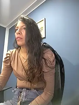 Selenakyle921_