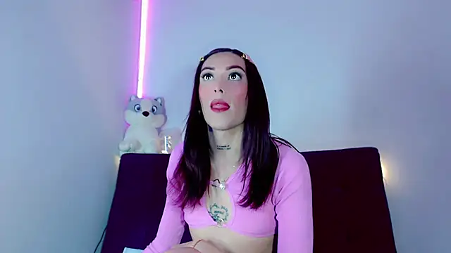 Megan_Gil_ live cam on StripChat