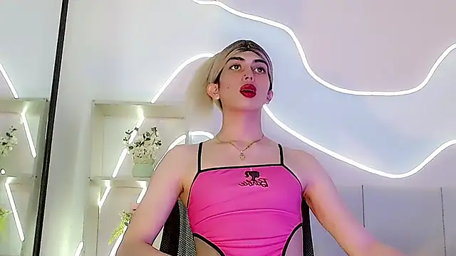 Daniela_Pink_