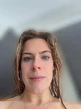 oliviafranciis's live cam