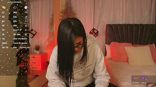 miaoconell live cam on StripChat