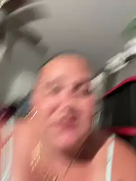 SexyNikki6969 live cam on StripChat
