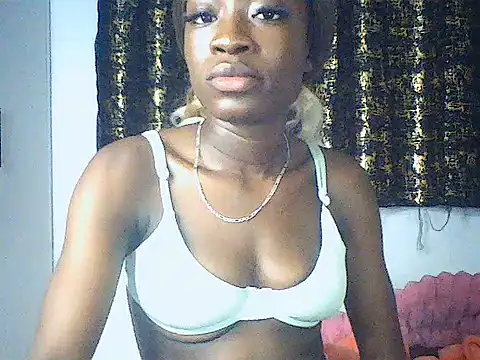 Nadama live cam on StripChat