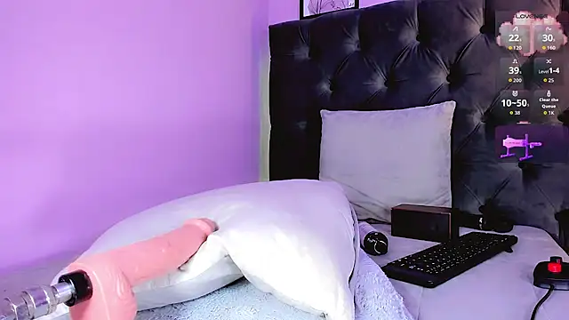 Camille_deluxe live cam on StripChat
