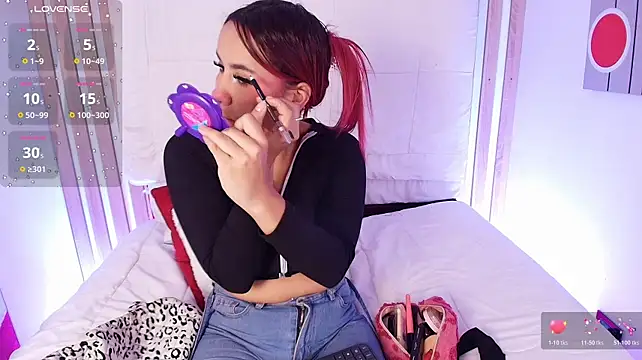 MiaGinger_ live cam on StripChat
