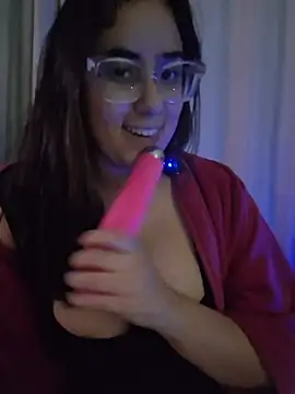 carolyny live cam on StripChat