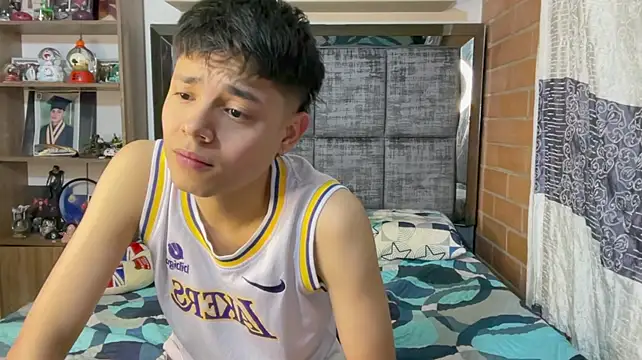 andy_belier23 (M young) - Lovense in my ass