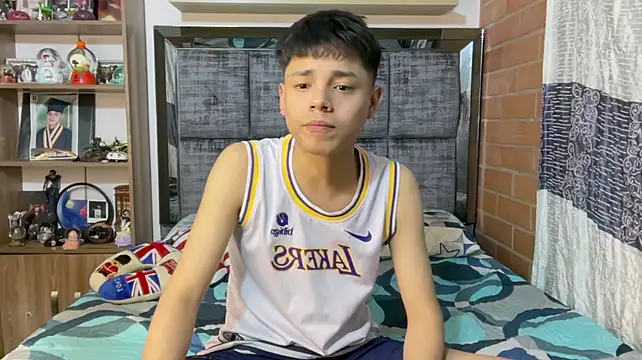 andy_belier23 (M young) - Lovense in my ass
