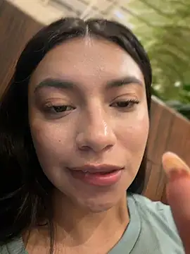 CocoaGigiMuse live cam on StripChat